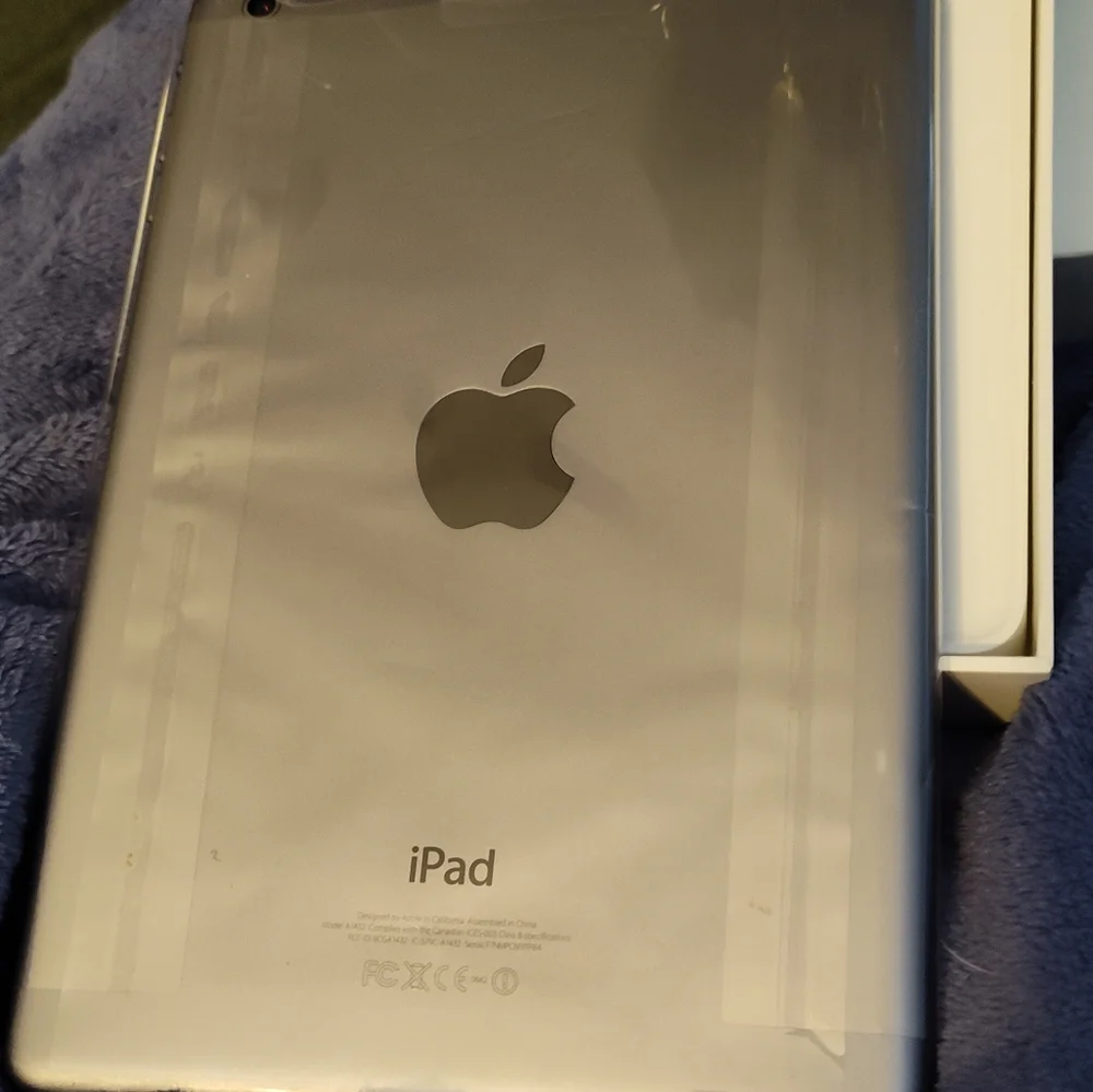 Like-New APPLE IPAD MINI 16gb